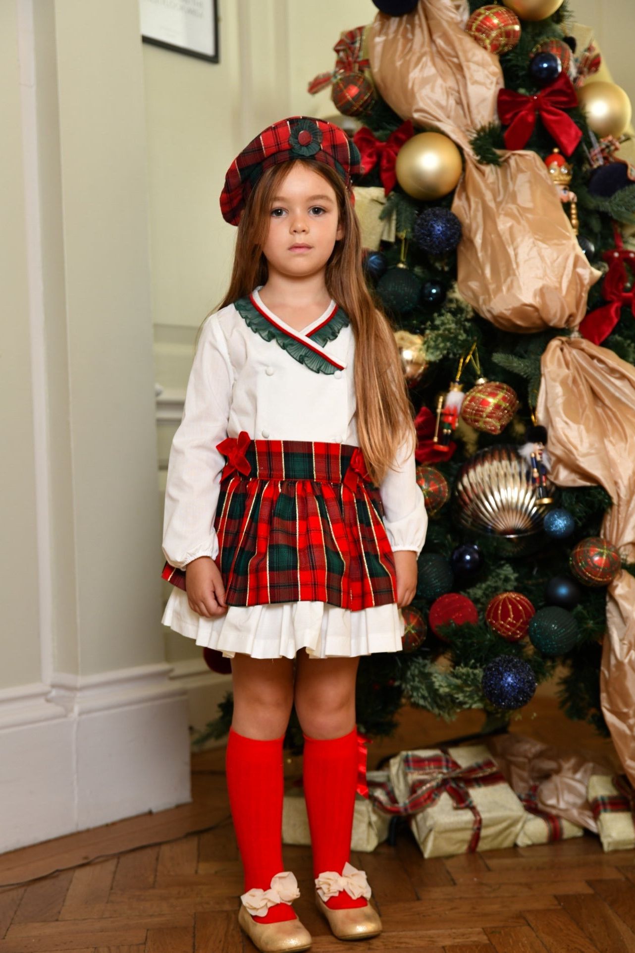 AW24 Babine Girls Christmas Tartan Skirt Set Dainty Delilah
