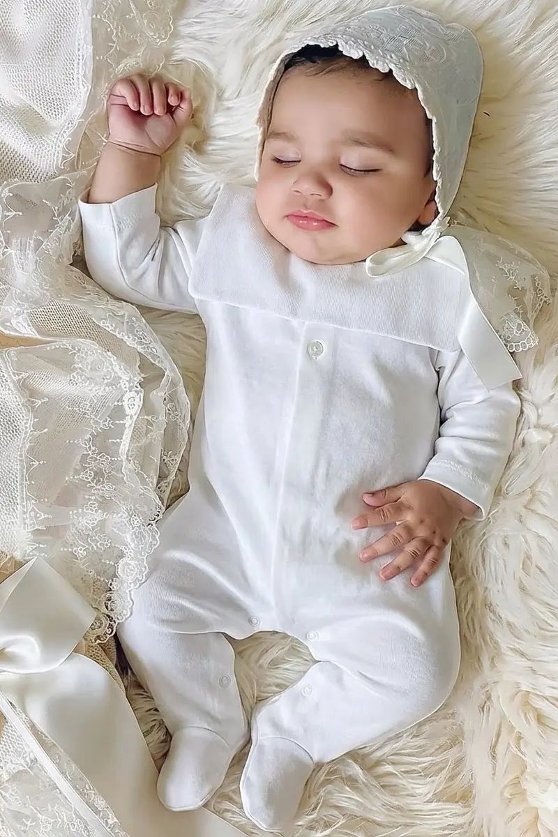 Spanish Baby Unisex White Bib Babygrow Dainty Delilah