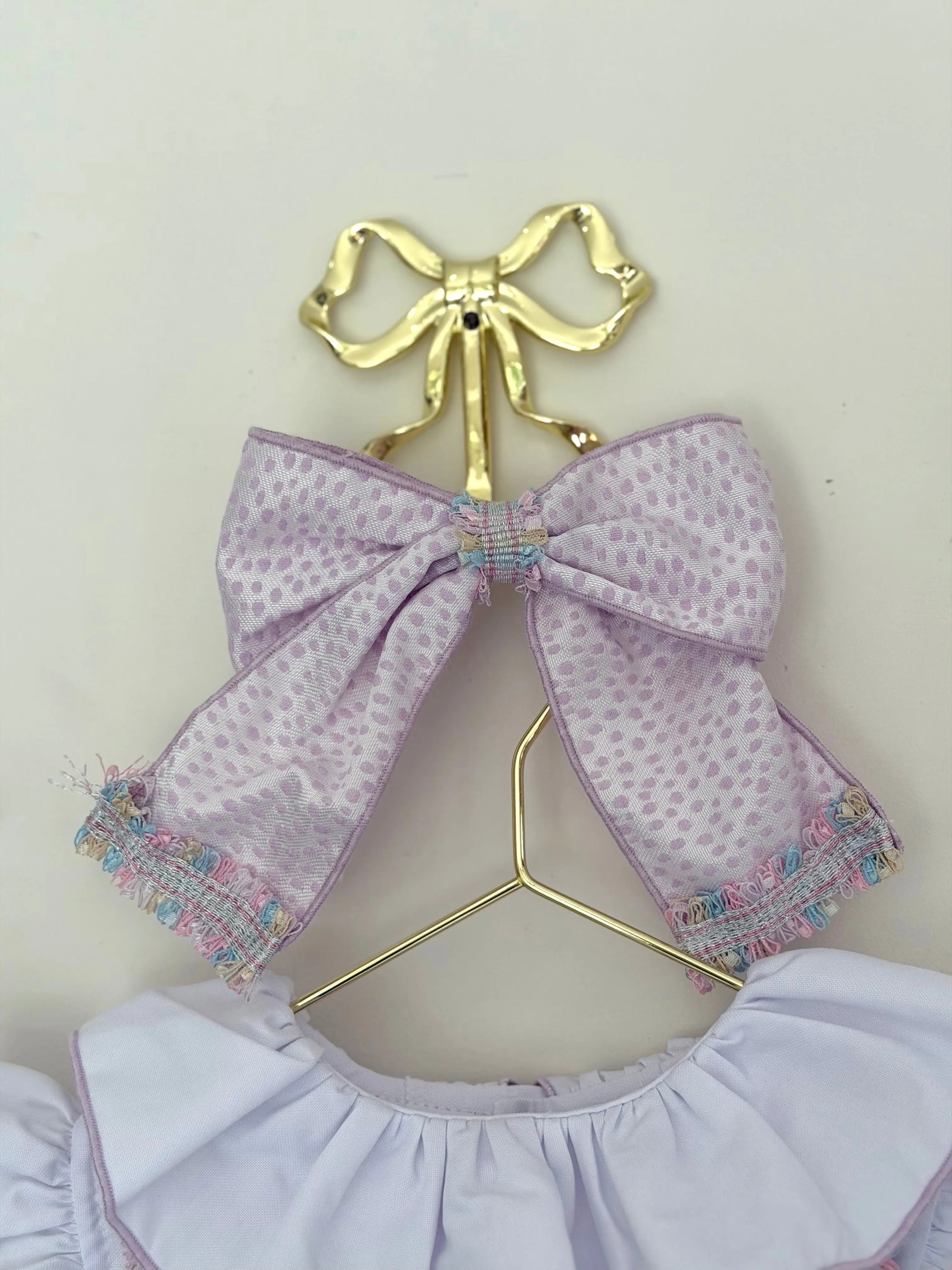 SS26 Naxos Baby Girls Lilac Croc Hairbow Naxos