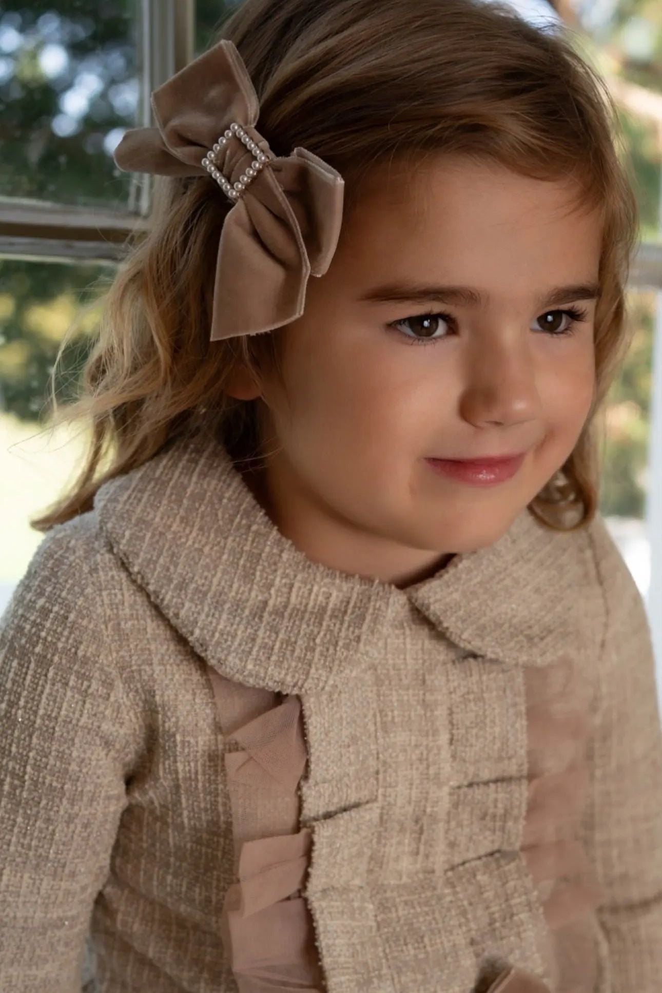 AW25 Babine Beige Velvet Hair Bow Babine